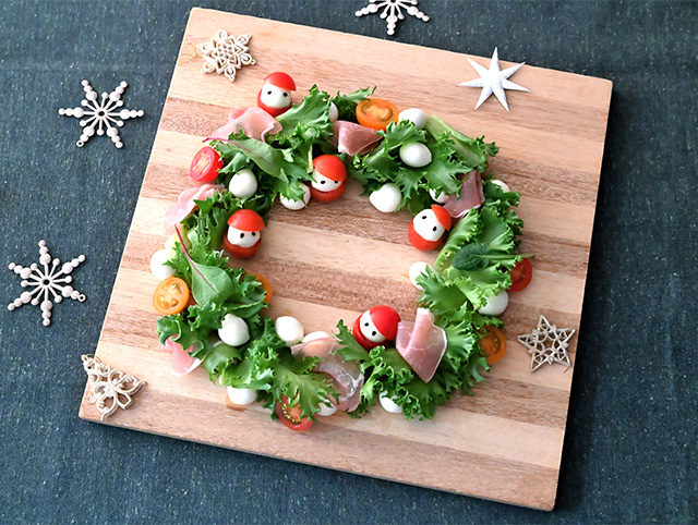 ひとくちモッツァのクリスマスリースサラダ