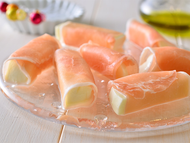 モッツァレラ生ハムロール