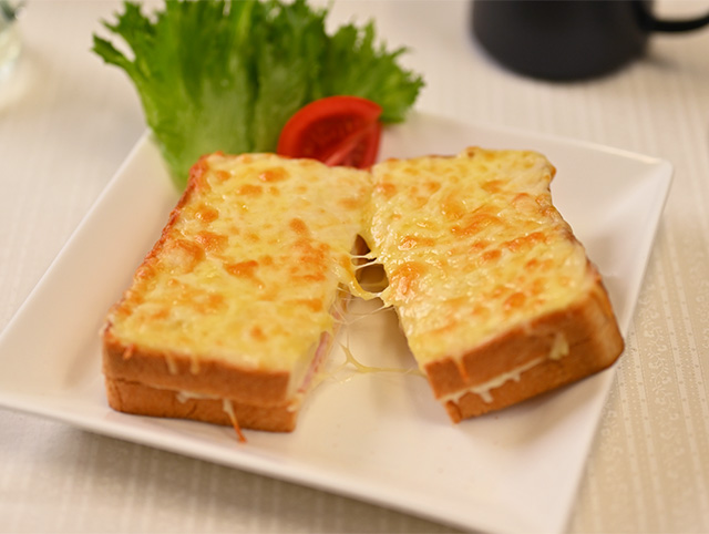 クロックムッシュ　かける生チーズ　モッツァレラブレンド