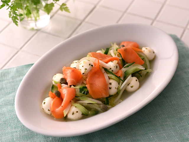 レモンハーブ香るサーモンマリネ