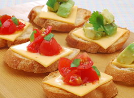 冷たいビールで乾杯しよう 火を使わずにできる簡単おつまみレシピ Kraft クラフトチーズレシピ おいしいアイデア 世界から